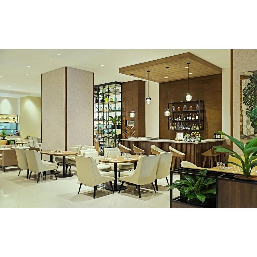 Summit Hotel Greenhills Quezon City Exterior photo