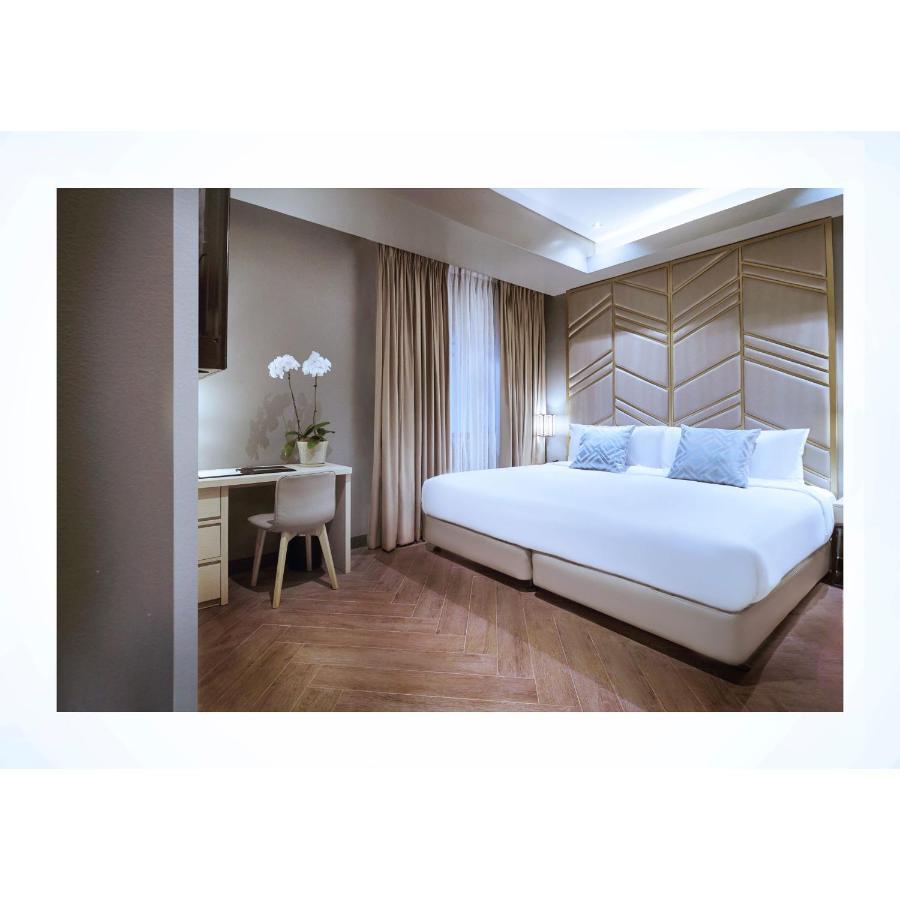 Summit Hotel Greenhills Quezon City Exterior photo